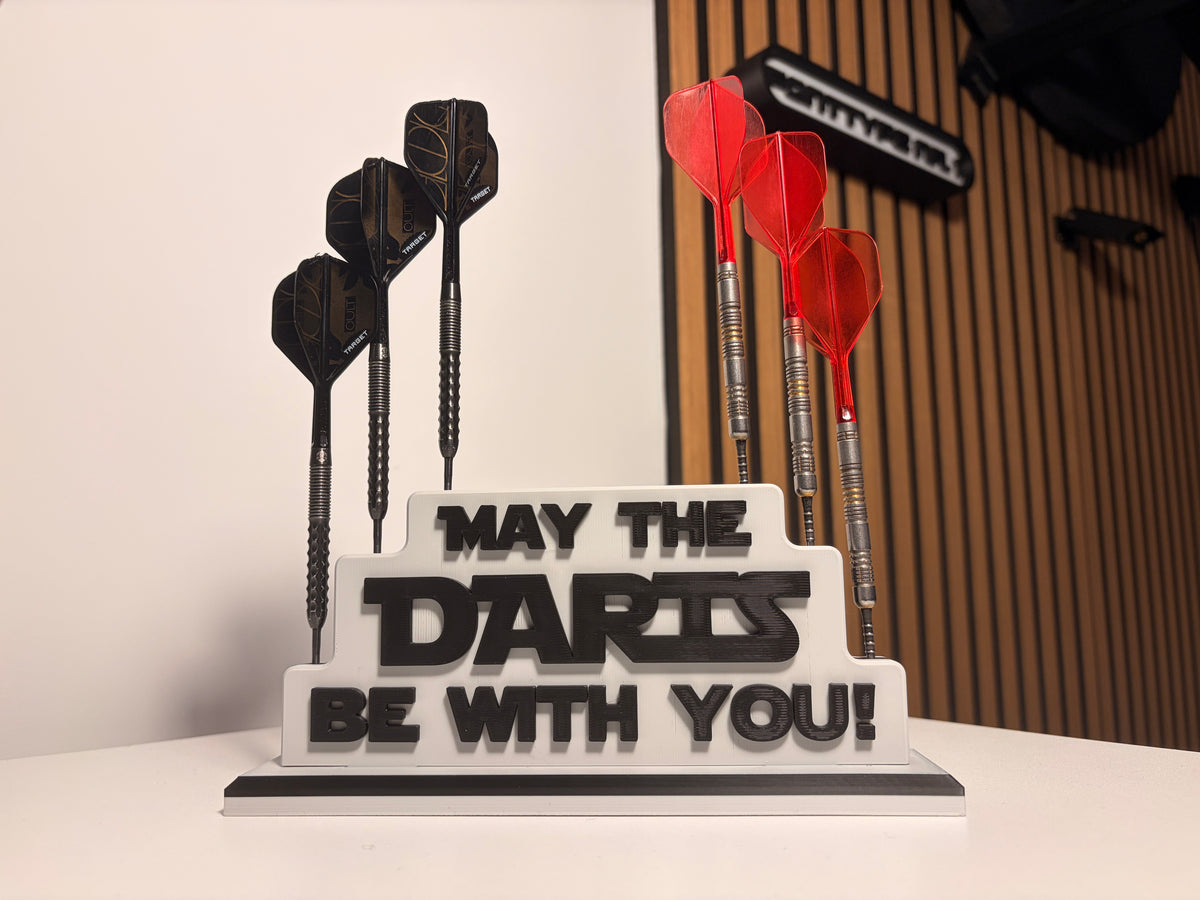 Space Dartständer für 9 Darts – „May the Darts be with you“ – Dart Halter Geschenk für Dartspieler &  Fans