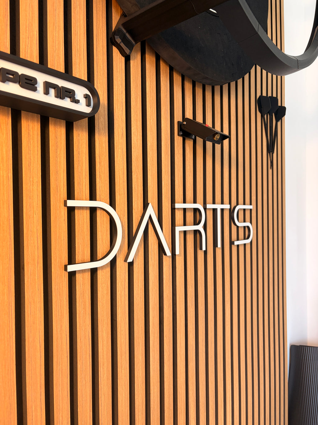 DARTS 3D Schriftzug DUNE Style – Personalisierte Wanddeko für dein Dartboard