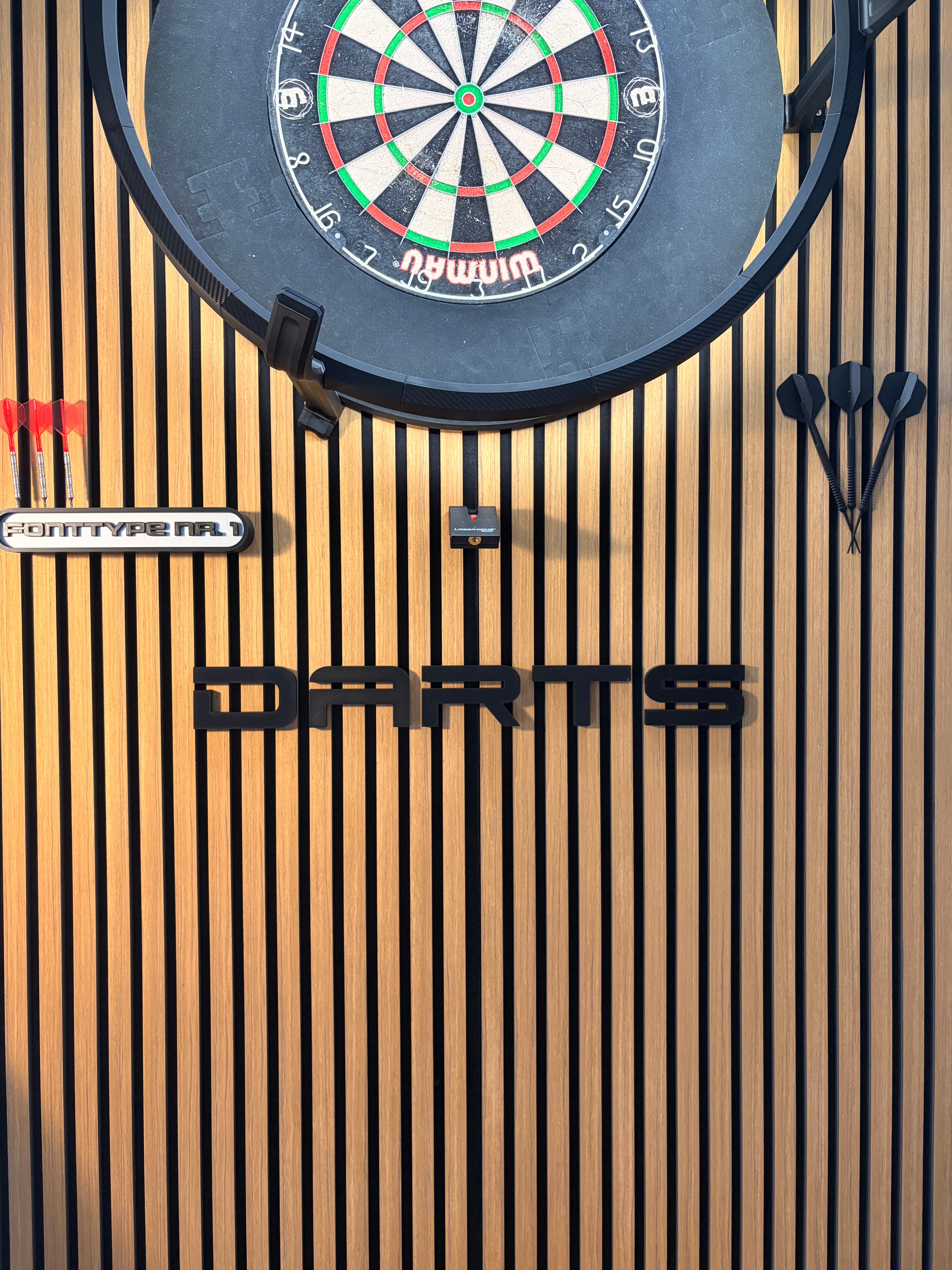 DARTS 3D Schriftzug Dodgers Style – Personalisierte Wanddeko für dein Dartboard
